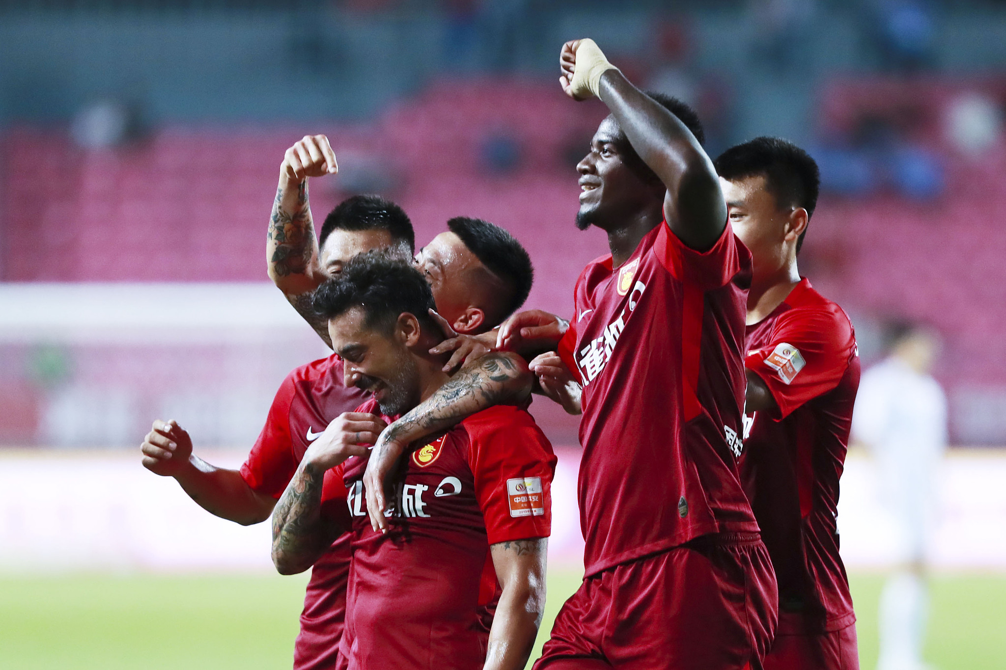 在足球场上 在足球场上