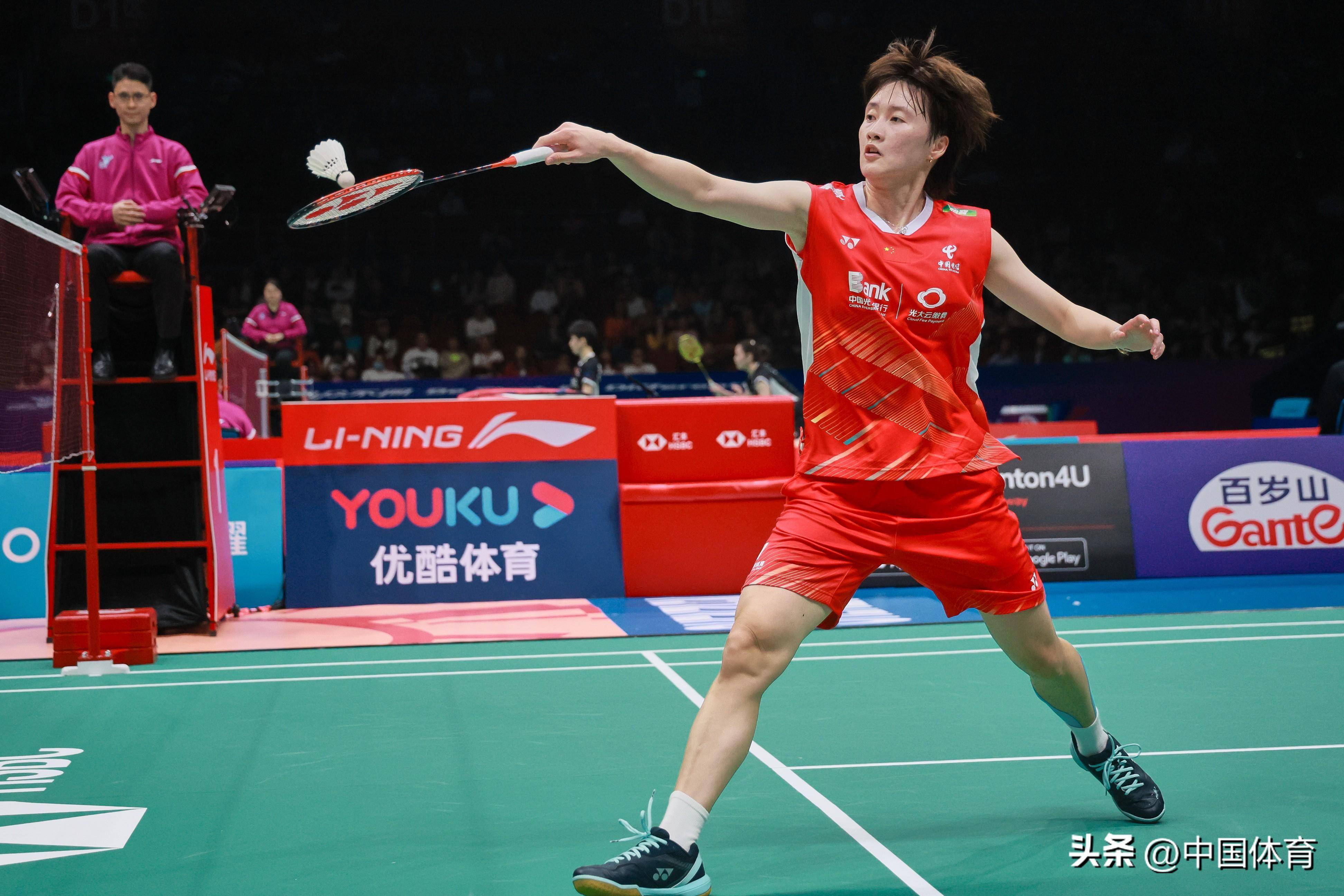 交网络的巨 交网络的巨